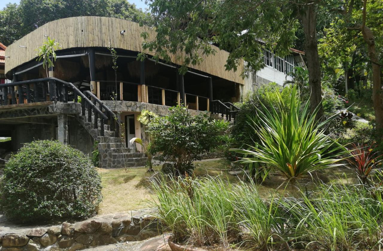 Red Pearl Beach Resort Chaloklum Bagian luar foto