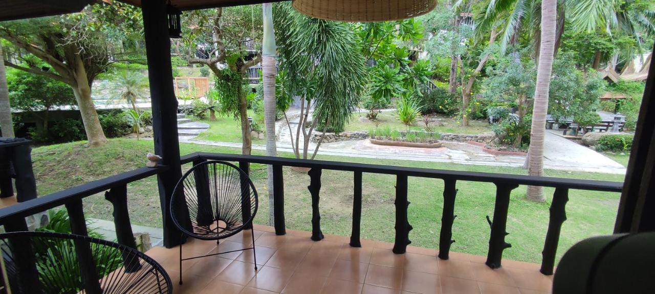 Red Pearl Beach Resort Chaloklum Bagian luar foto