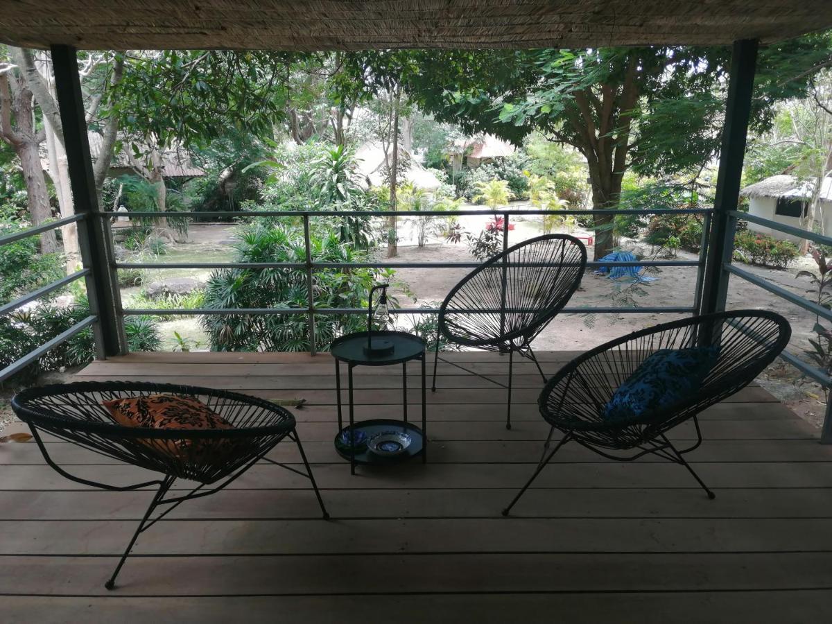 Red Pearl Beach Resort Chaloklum Bagian luar foto